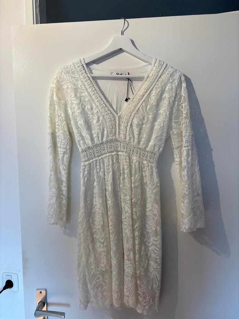 Witte kanten jurk met onderjurk - Maat M, Wit, Zo goed als nieuw, Boven de knie, Ophalen