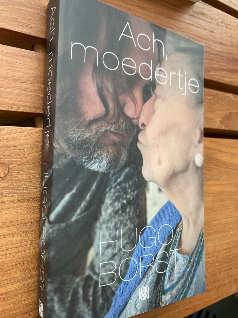 Ach, moedertje - Hugo Borst, Boeken, Ophalen of Verzenden, Zo goed als nieuw, Overige