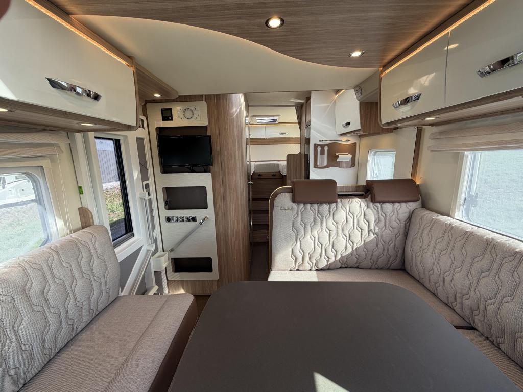 Bürstner Limited T 726 G, XXL garage, Ruimte en Com, Caravans en Kamperen, Campers, Ringverwarming, Bedrijf, Bürstner, L-zit