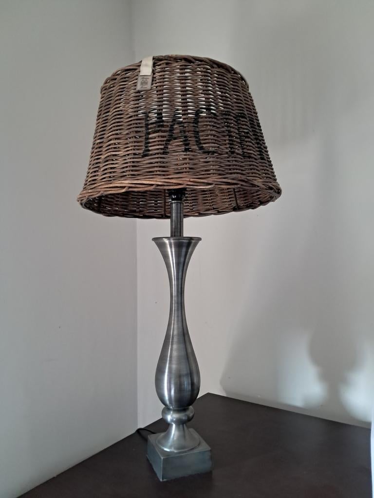 Riviera Maison Tafellamp met Rotan Kap, Huis en Inrichting, Lampen | Tafellampen, Landelijke, Modern, 50 tot 75 cm, Overige materialen