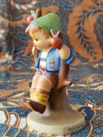 Mooi oud vintage Goebel Hummel beeldje uit Duitsland 9,8 cm., Antiek en Kunst, Antiek | Porselein, Ophalen of Verzenden