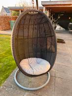 Manifesto Lucana Wicker Hangstoel met Kussen, Ophalen, Gebruikt