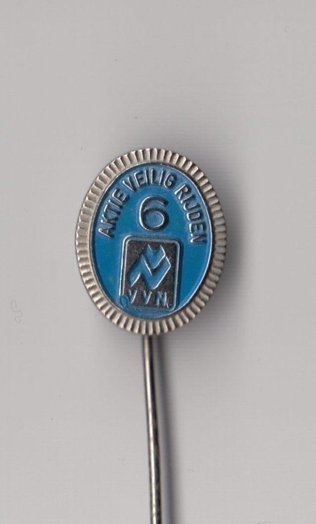 VVN Veilig Verkeer Nederland Verkeersbord Nr. 6 AVR speldje, Gebruikt, Niet vindbaar, Niet vindbaar, Speldje of Pin