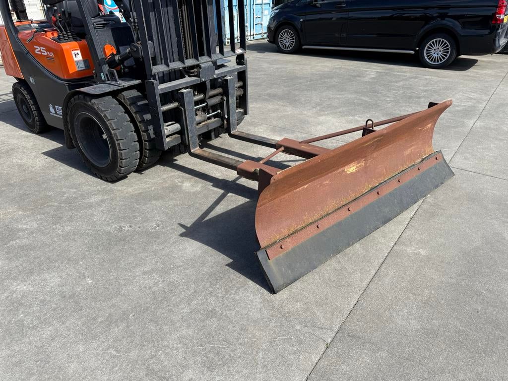 Rubber schuif, Ophalen