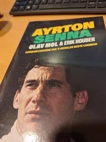 Ayrton Senna: Leven en carrière van 's werelds beste coureur, Boeken, Ophalen of Verzenden, Gelezen, Algemeen, Olav Mol & Erik Houben