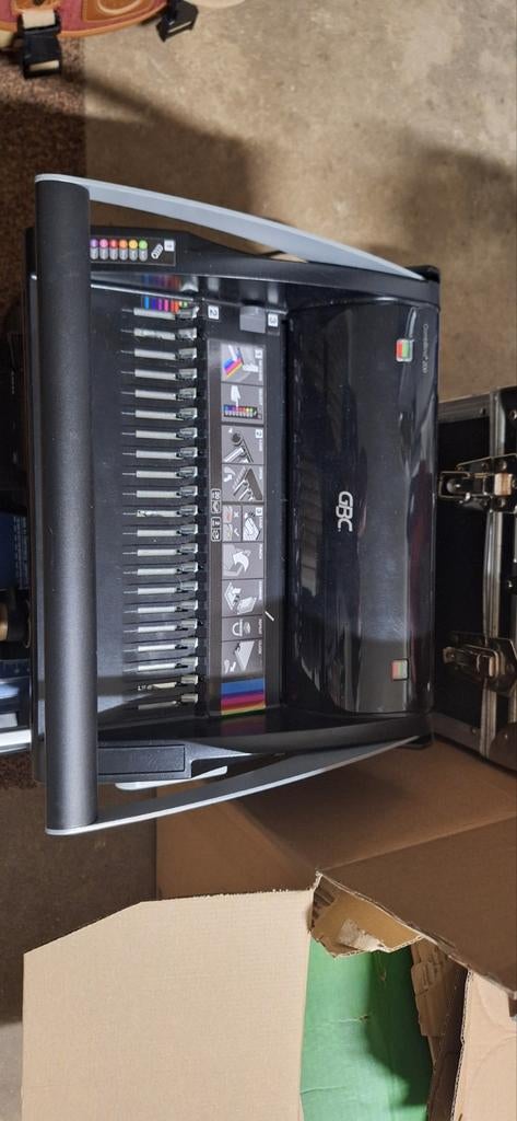 GBC Combbind C200 Inbindmachine, Ophalen, Gebruikt