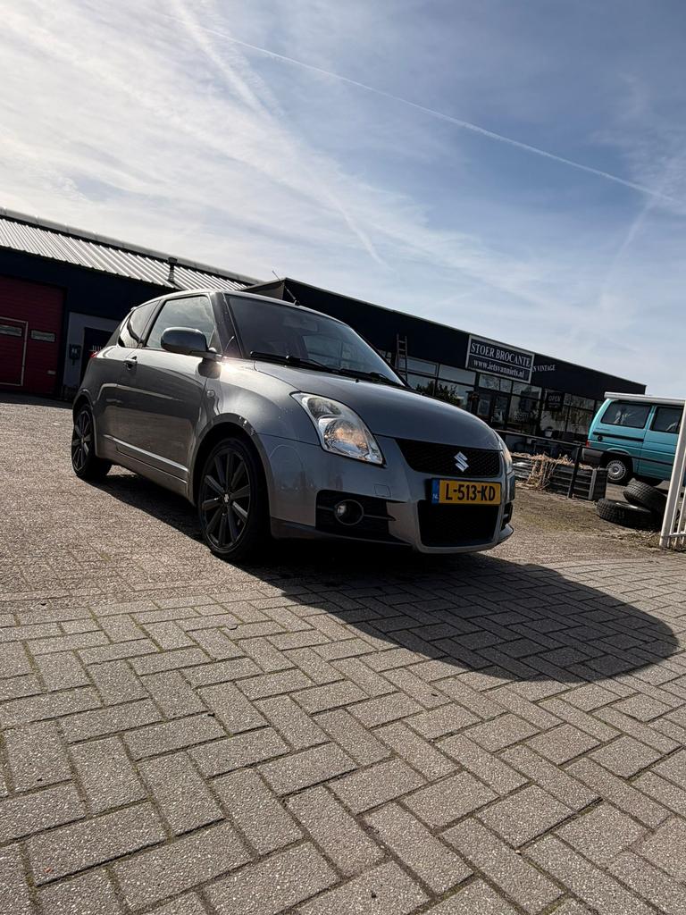 Suzuki swift sport, 1005 kg, 125 pk, 40 €/maand, 4 stoelen