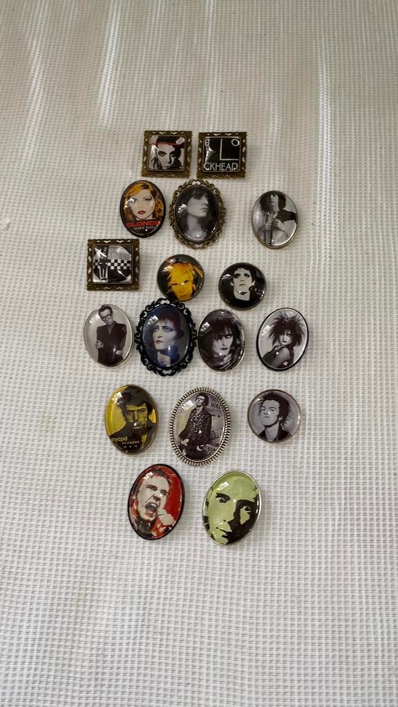 17 rare hand made punk bages, Ophalen of Verzenden, Zo goed als nieuw, Overige materialen, Overige merken