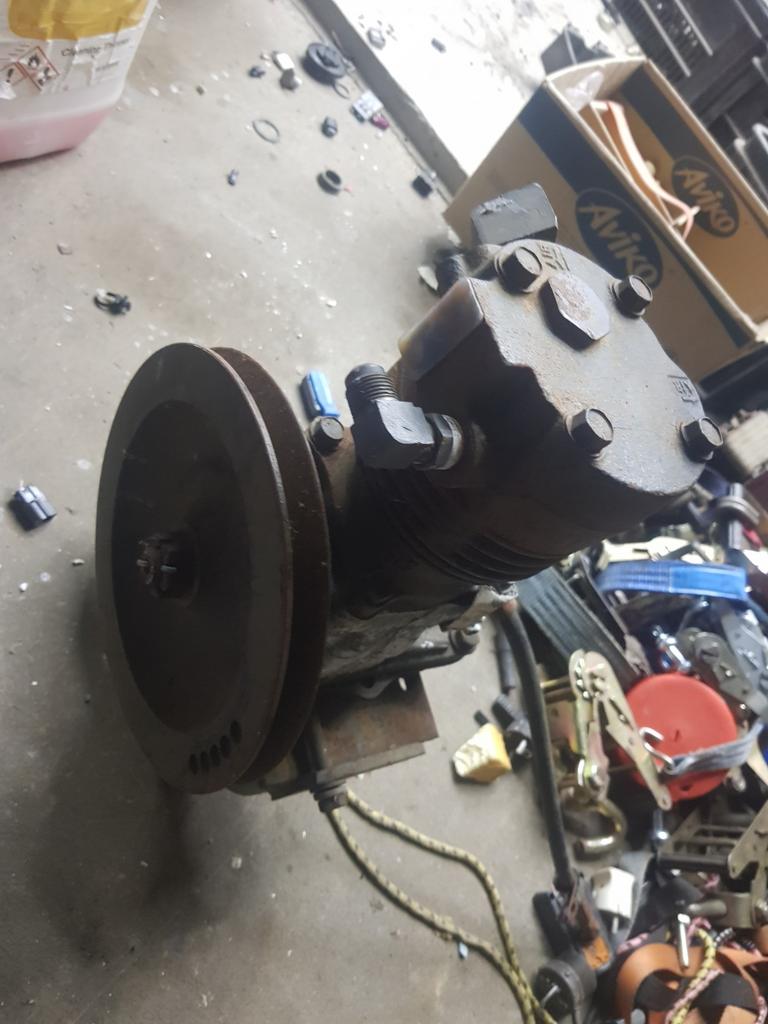 Compressor pomp vrachtwagen, Ophalen, Gebruikt, Overige Auto-onderdelen