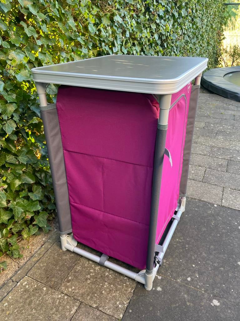 Handig Campingkastje met veel opbergruimte en zijvakken, Ophalen of Verzenden, Zo goed als nieuw, Campingkast