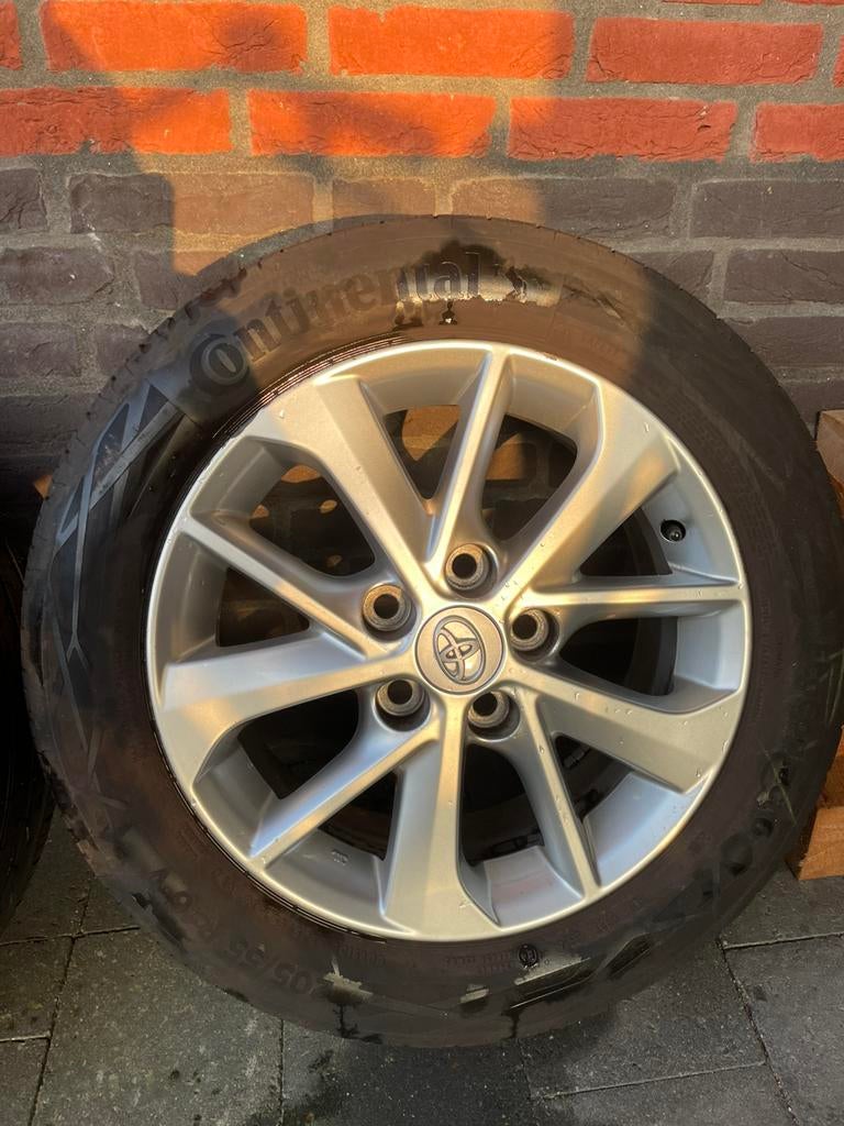 Zomerbanden met velgen Toyota Auris, Ophalen, Gebruikt, 16 inch, Banden en Velgen