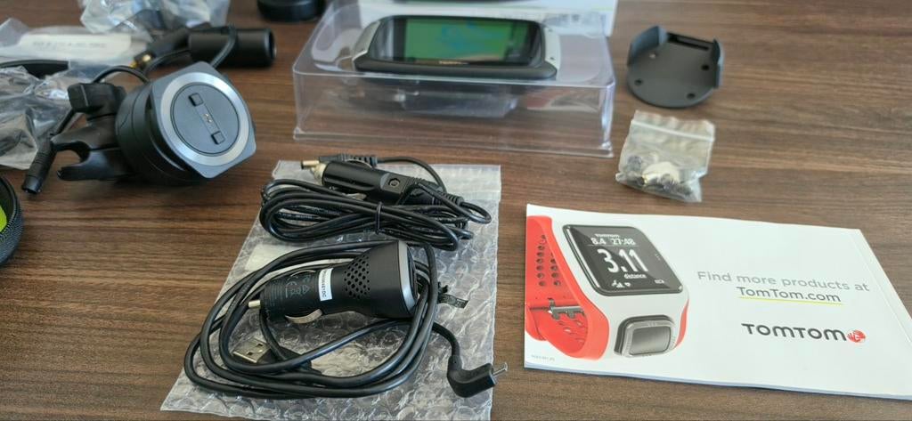 TomTom Rider 400 Premium Pack met Lifetime Kaarten, Auto diversen, Autonavigatie, Ophalen of Verzenden, Zo goed als nieuw