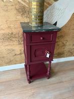 Kastje met marmeren blad, Ophalen of Verzenden