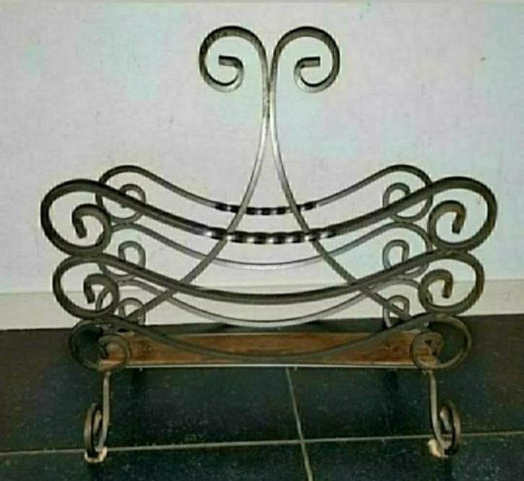 Lectuurbak,Krantenstandaard,Folders,Gietijzer,Hout,kranten, Huis en Inrichting, Woonaccessoires | Krantenbakken en Lectuurbakken