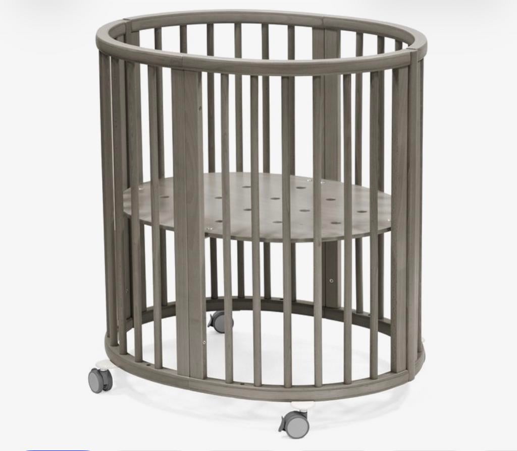 Stokke Sleepi Grijs met uitbreidingsset en matrasjes, Kinderen en Baby's, Babywiegjes en Ledikanten, Ophalen, Zo goed als nieuw