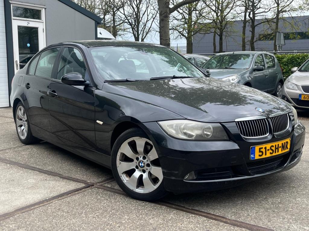 BMW 3 Serie 318i High Executive | Clima | 6bak | Cruise | Lm, Auto's, Stof, Zwart, 4 cilinders, 129 pk
