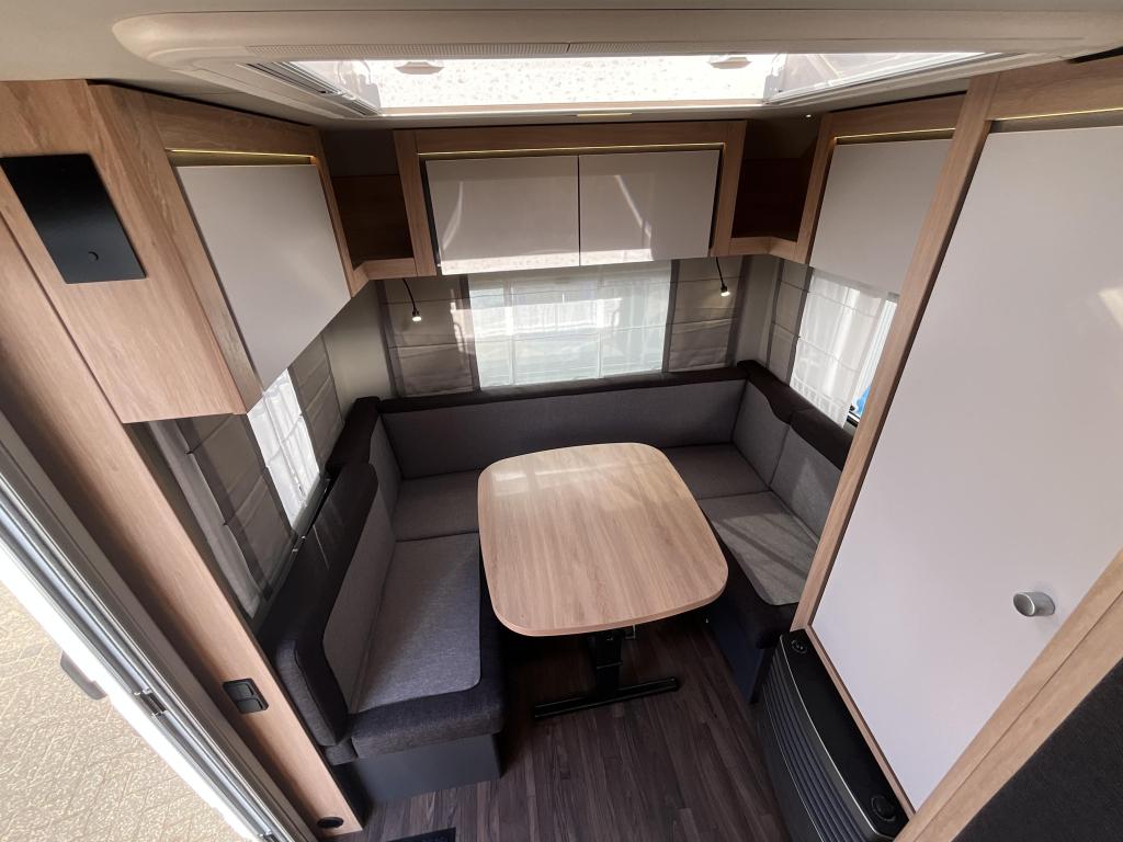 Knaus Sport 500 EU ENKELE BEDDEN, Caravans en Kamperen, Rondzit, Bedrijf, 5 tot 6 meter, Knaus