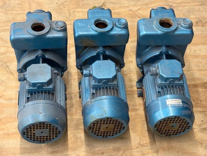 Pomp tuinbesproeiing, Tuin en Terras, Waterpompen, Zo goed als nieuw, Elektrisch, Beregeningspomp, Ophalen