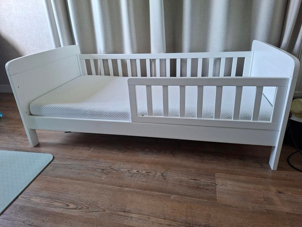 Peuterbed, Kinderen en Baby's, Kinderkamer | Bedden, Ophalen, Gebruikt, 70 tot 85 cm, 140 tot 160 cm