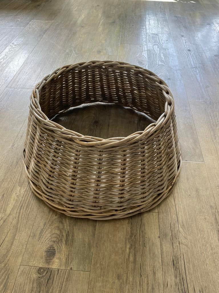 Rotan krans kerstboomvoet, Ophalen of Verzenden, Zo goed als nieuw