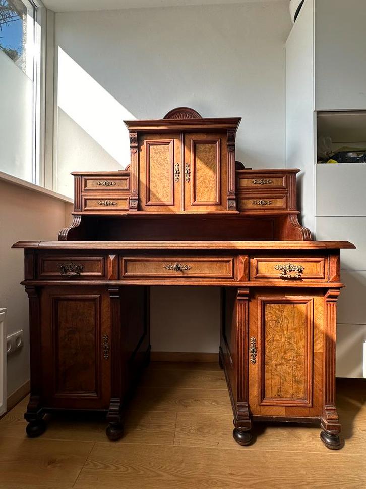 Antiek bureau met sleutel en schrijfleer, Antiek en Kunst, Antiek | Kantoor en Zakelijk, Ophalen