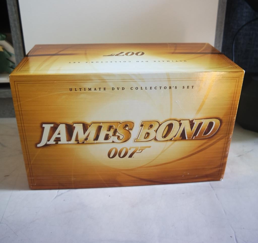 James Bond Collection (42DVD), Boxset, Ophalen of Verzenden, Zo goed als nieuw, Actie en Avontuur