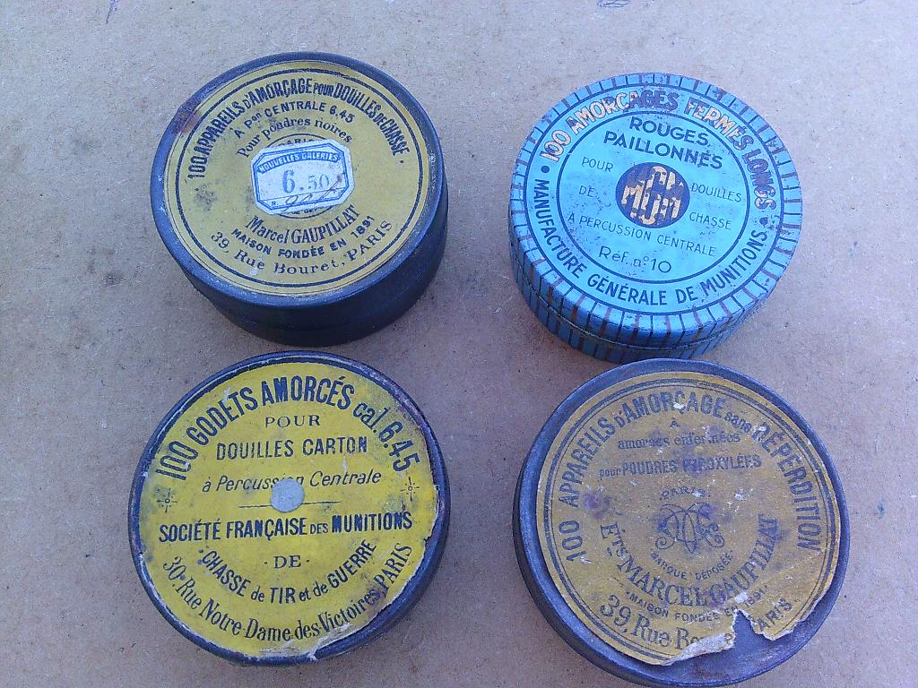 4 antieke bikken doosje voor slaghoedjes voor jacht patronen, Ophalen of Verzenden, Landmacht, Overige gebieden, Overige typen