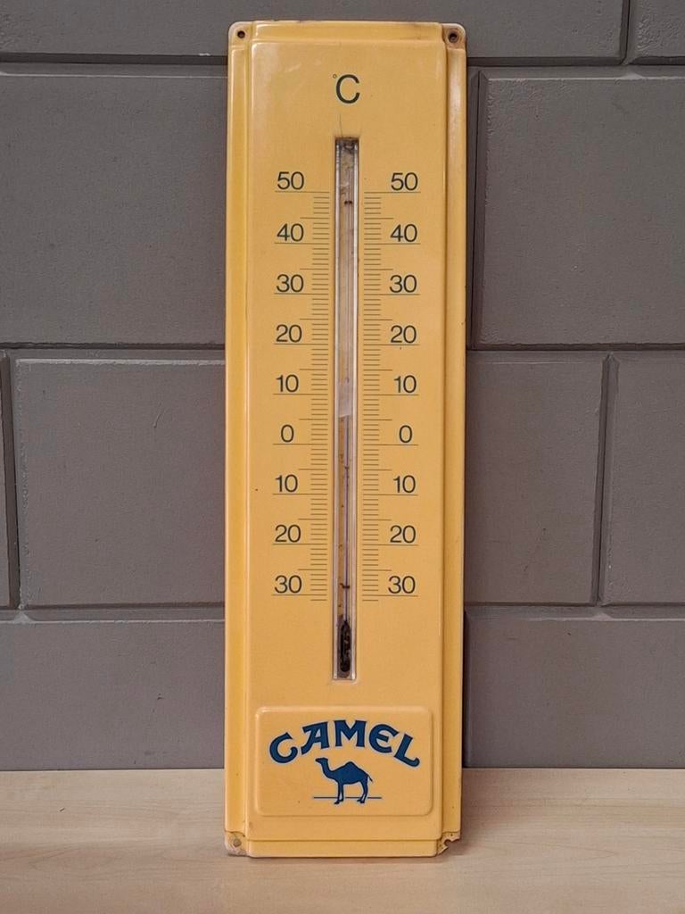 Camel sigaretten reclamebord met thermometer, Ophalen of Verzenden, Zo goed als nieuw, Reclamebord