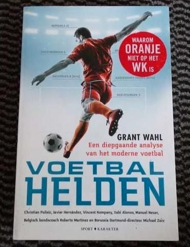 Voetbalhelden - Grant Wahl - boek over voetbal, Boeken, Sportboeken, Zo goed als nieuw, Balsport, Ophalen of Verzenden