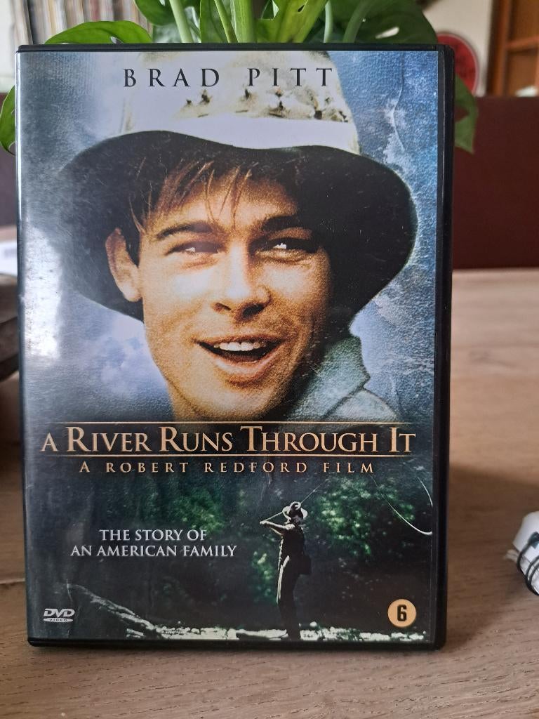 A river runs through it (Z235-322), Alle leeftijden, Ophalen of Verzenden, Zo goed als nieuw