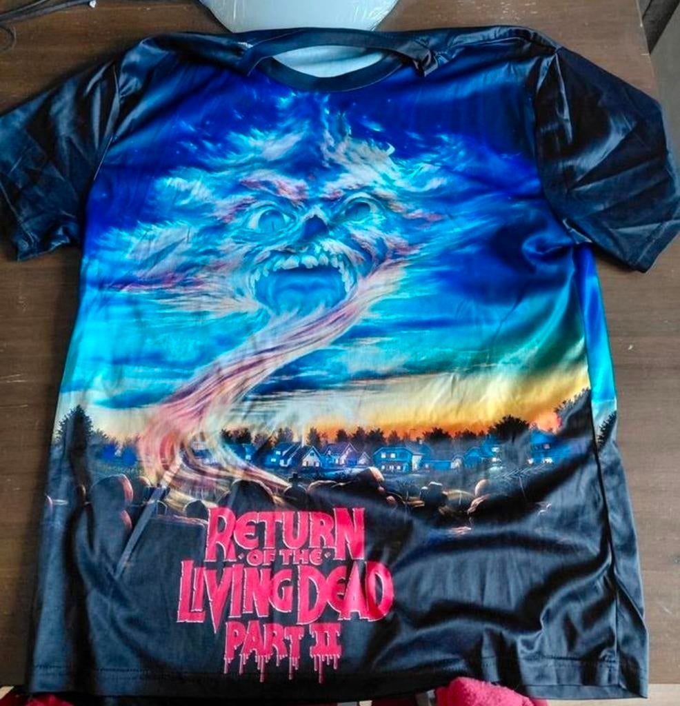 Return of the Living Dead part 2 t-shirt., Ophalen of Verzenden, Zo goed als nieuw, Maat 52/54 (L), Zwart