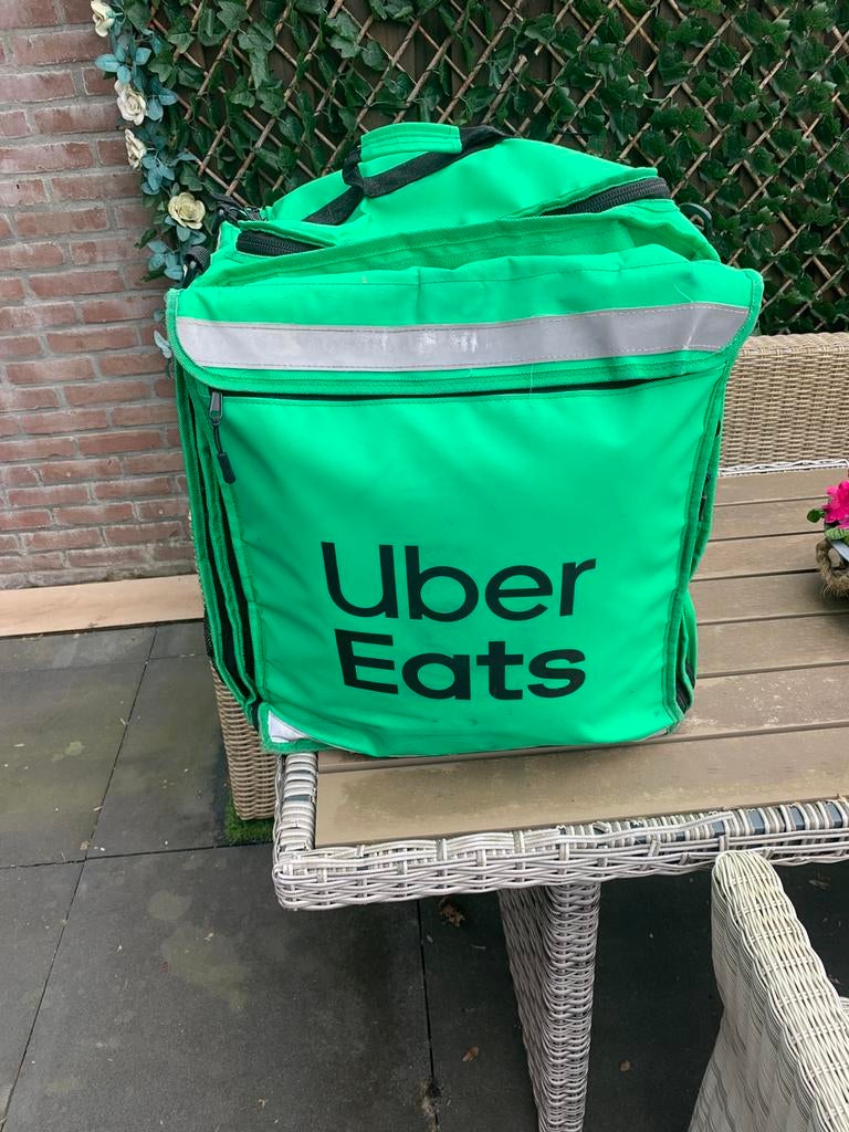 Uber eats tas., Fietsen en Brommers, Fietsaccessoires | Fietstassen, Ophalen, Zo goed als nieuw