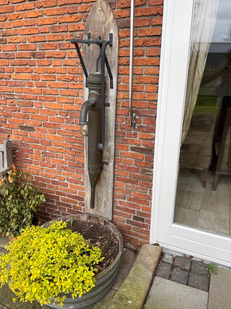Decoratieve Koperen Pomp voor Tuin of Terras, Antiek en Kunst, Antiek | Koper en Brons, Ophalen, Koper