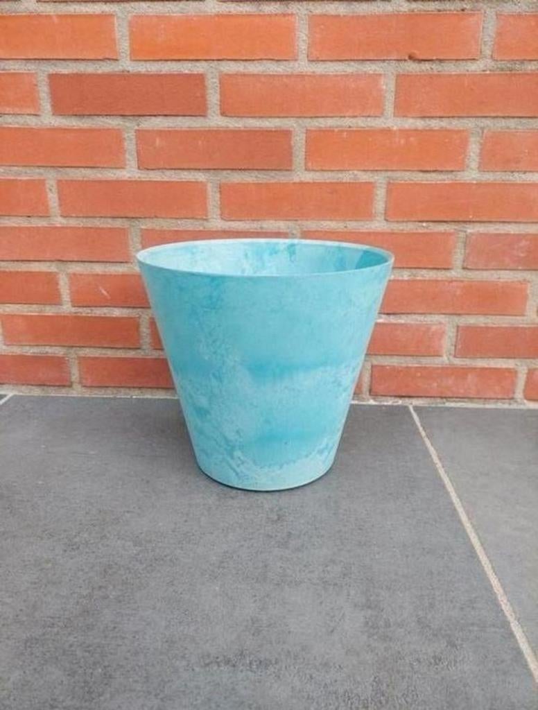 Kunstof bloempot in zeer nette staat!, Tuin en Terras, Kunststof, Rond, Ophalen of Verzenden, Zo goed als nieuw