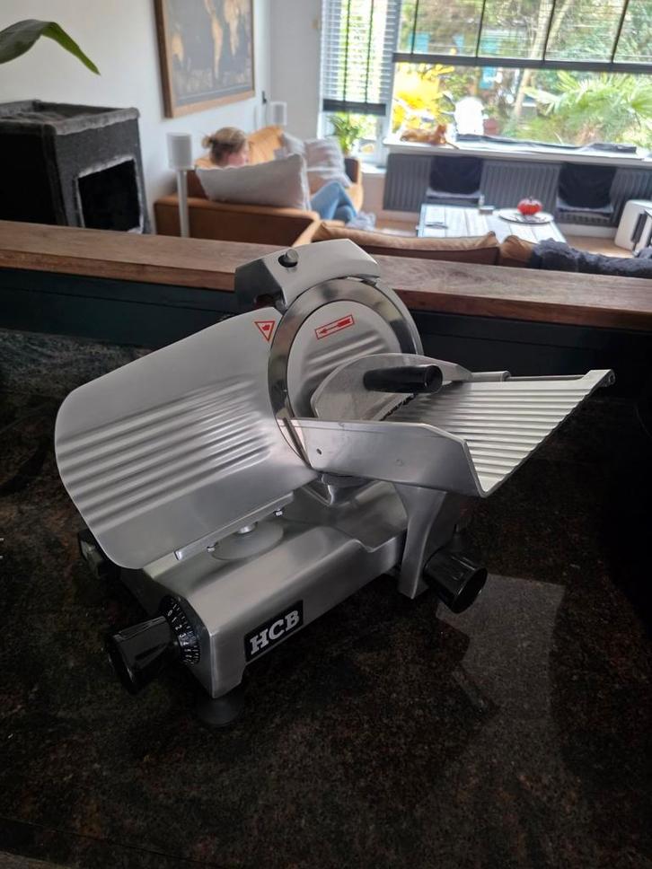 Professionele vleessnijmachine HCB - Zo goed als nieuw, Huis en Inrichting, Keuken | Keukenbenodigdheden, Ophalen of Verzenden