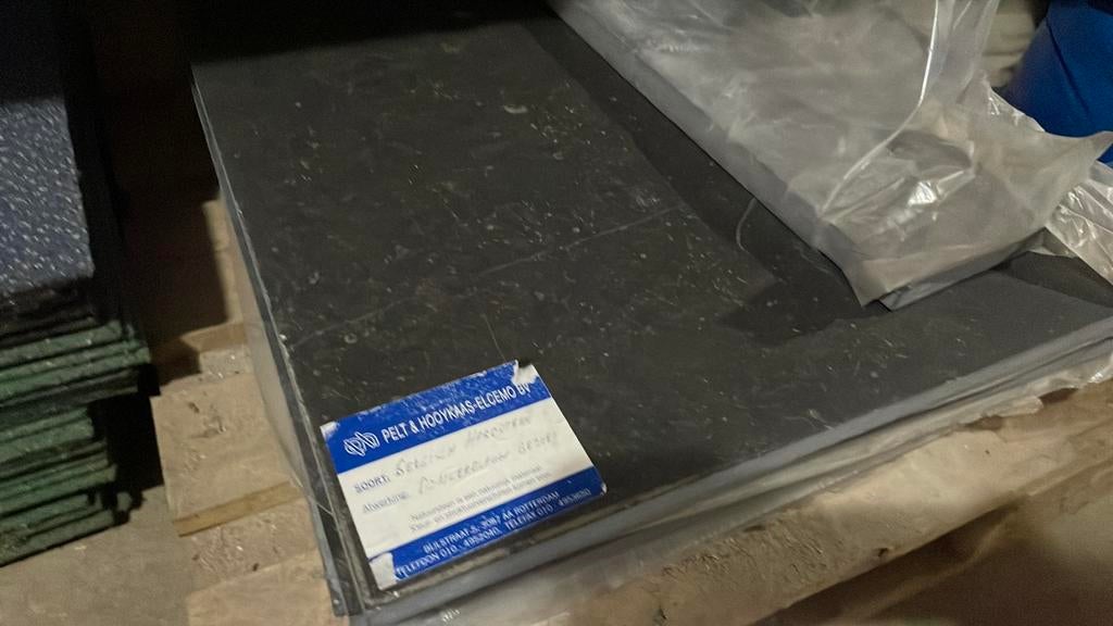 Belgisch hardsteen 50 x50 x 2 cm, Ophalen, Zo goed als nieuw