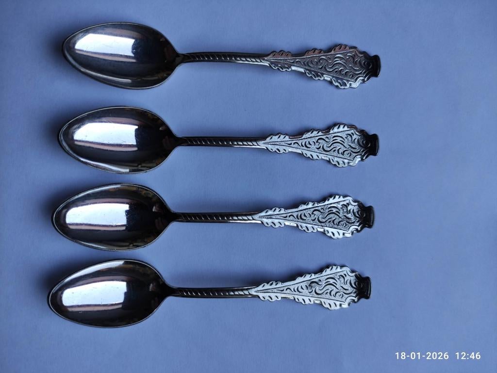 4 schitterende lepeltjes mooie bewerking, Ophalen of Verzenden