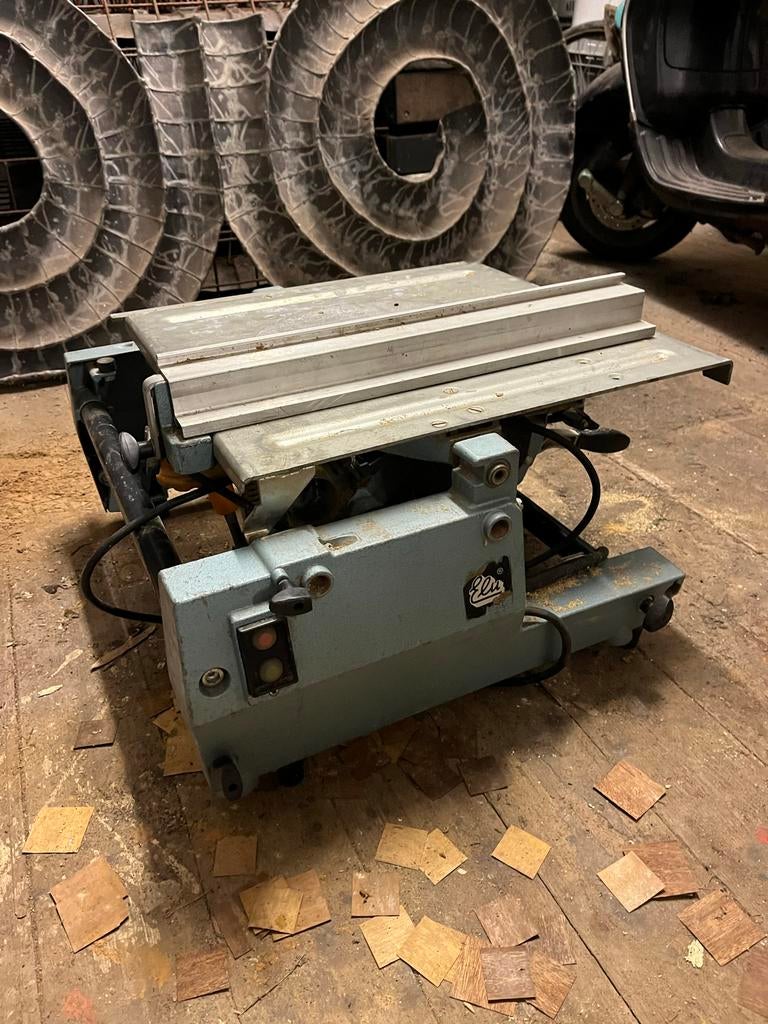 Elu zaagtafel, Doe-het-zelf en Verbouw, Gereedschap | Zaagmachines, Ophalen, Gebruikt, Cirkelzaag, 30 tot 70 mm