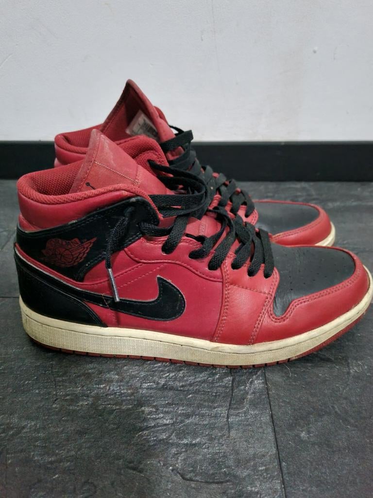 Nike Air Jordan 1 Mid - Rood/Zwart maat 42, Ophalen of Verzenden