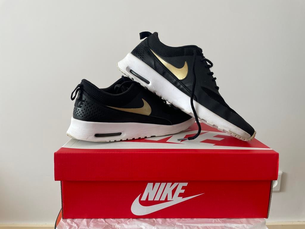 Nike Air Max Thea - dames gympen mt 41, zwart goud Nike logo, Zwart, Ophalen of Verzenden, Sneakers of Gympen, Gedragen