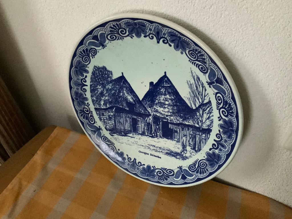 Delfs blauw met opschrift orvelte, Ophalen