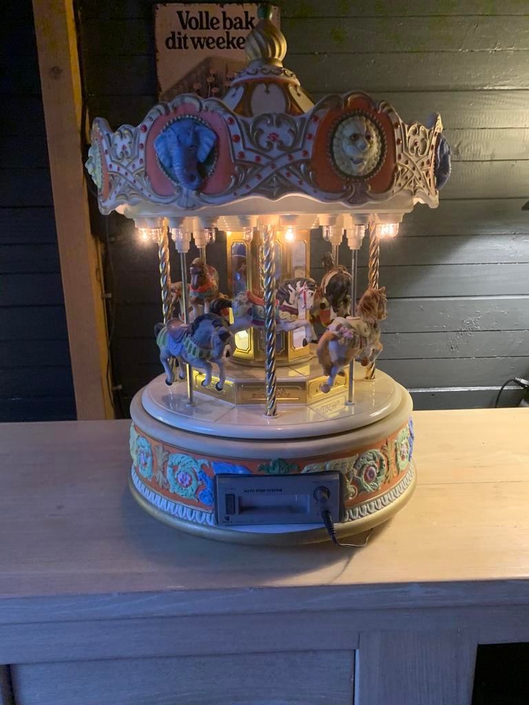 Waco Melody in Motion "The Grand Carousel, Ophalen of Verzenden