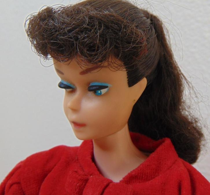 Met doos en staander deze Barbie Ponytail pop 850, Verzamelen, Poppen, Gebruikt, Pop, Ophalen of Verzenden