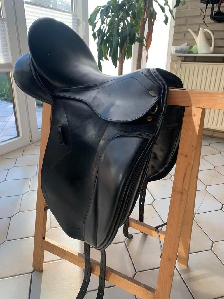 Kentaur Elektra 17,5 inch. Fit 3 medium-wijd., Dieren en Toebehoren, Paarden en Pony's | Zadels, Ophalen of Verzenden, Gebruikt