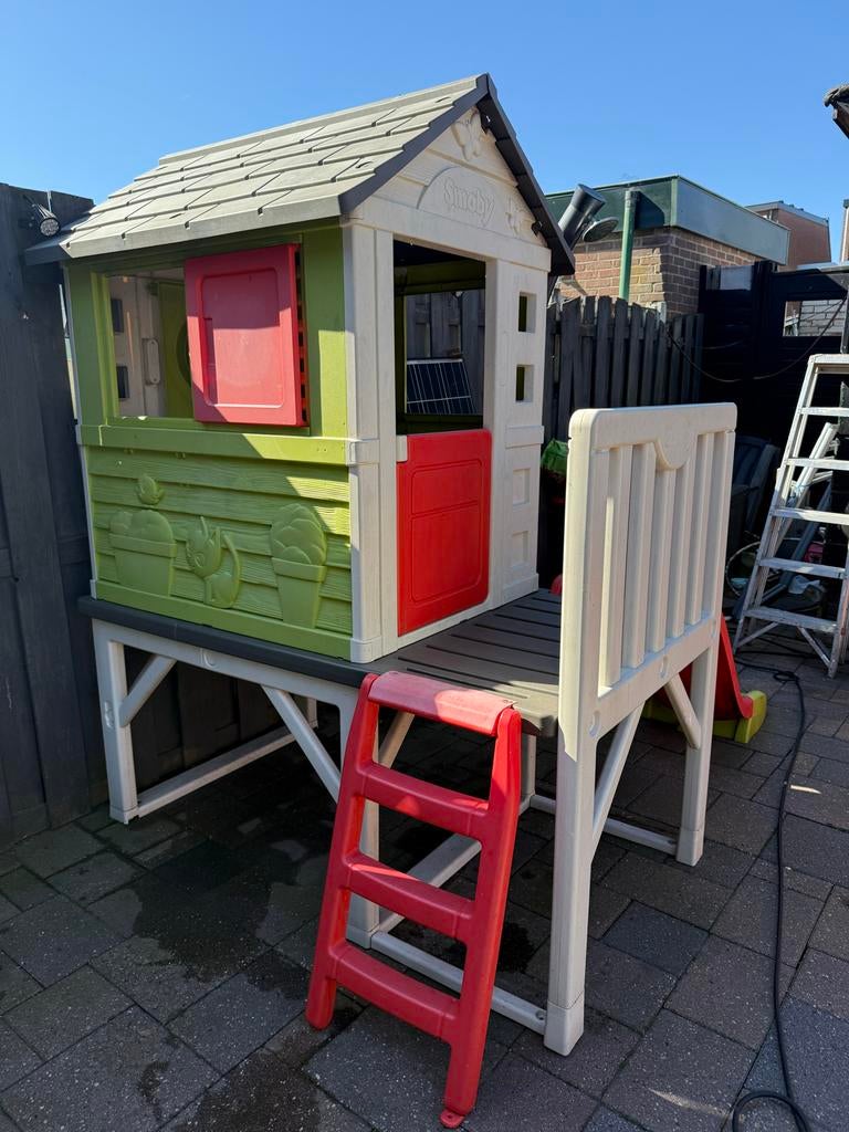 Smoby speelhuisje met glijbaan, Kinderen en Baby's, Speelgoed | Buiten | Speelhuisjes, Ophalen, Gebruikt, Kunststof