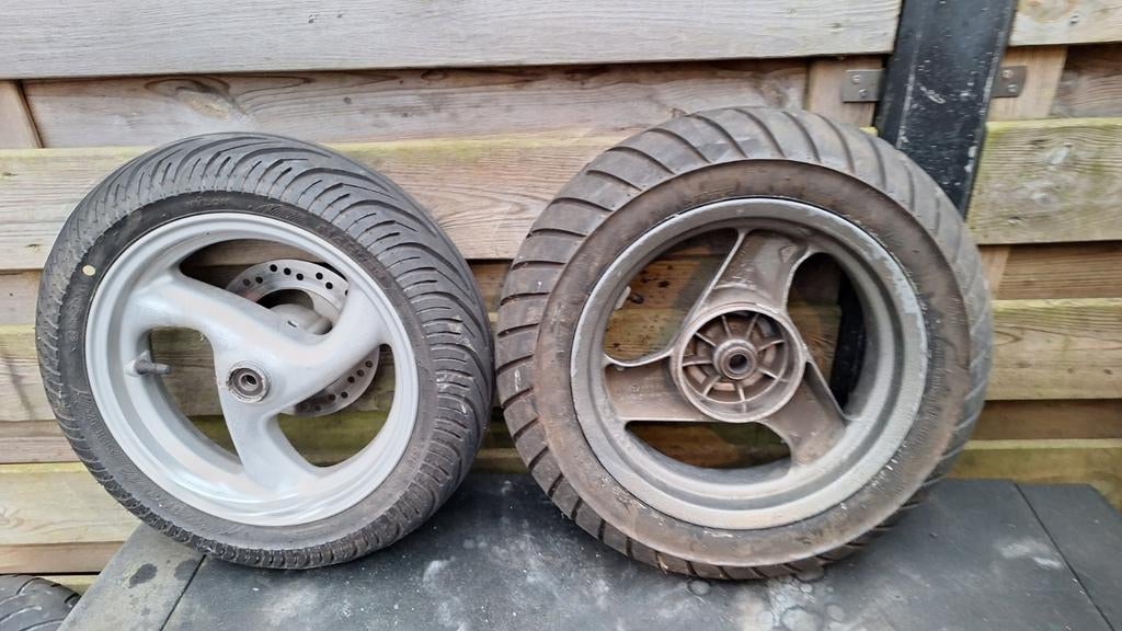 Peugeot viva city vivacity 2takt 50cc goed velgen met bande, Fietsen en Brommers, Brommeronderdelen | Scooters, Ophalen of Verzenden