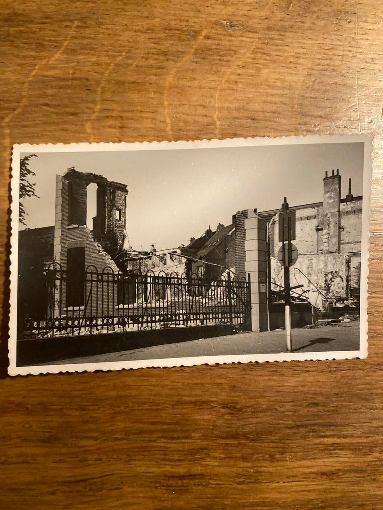 Zeldzame foto van verwoesting in Wageningen, voor 1940, Verzamelen, Foto's en Prenten, Gebruikt, Verzenden, Gebouw, Voor 1940