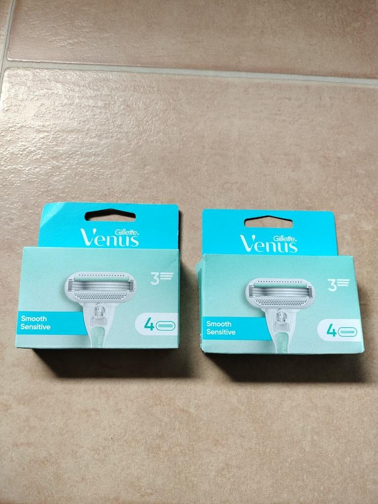 Gillette Venus Smooth Sensitive Scheermesjes - 2x4 stuks, Ophalen of Verzenden, Nieuw, Overige typen