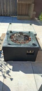 Vuurtafel  en bijzettafel tevens gasfles houder, Ophalen