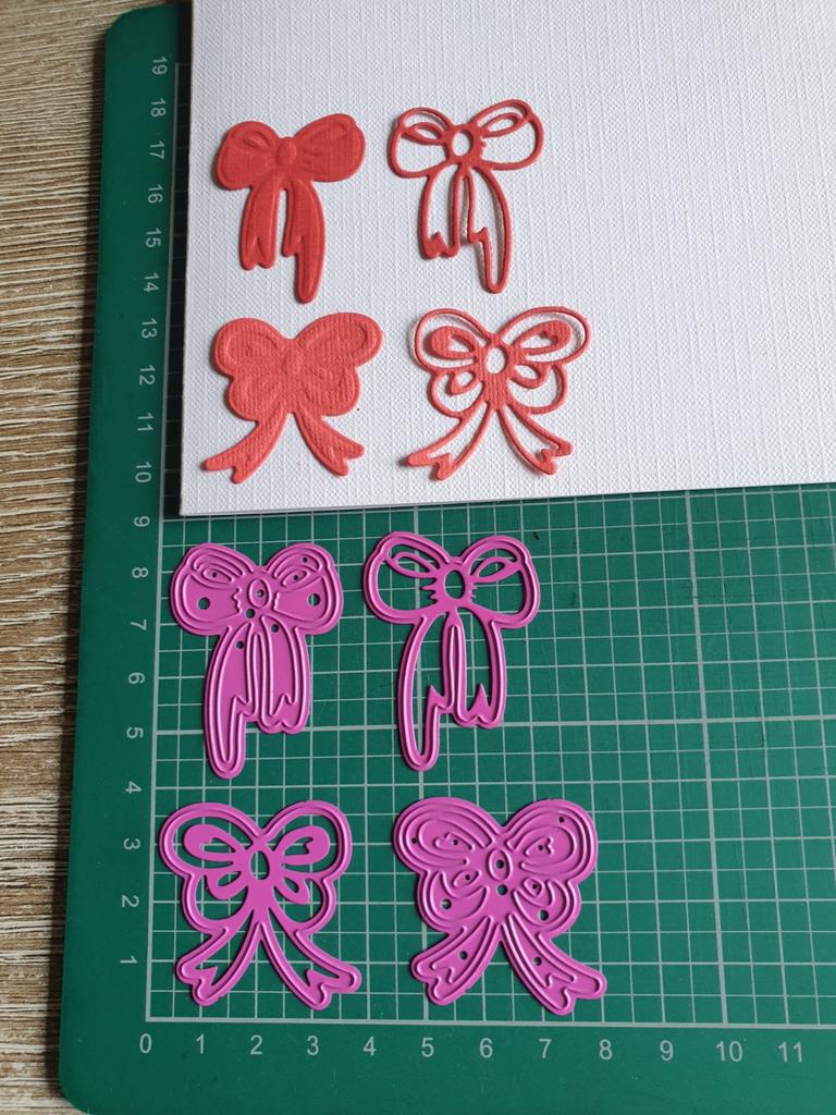 Snijmallen strikjes Joy crafts, Verzenden, Zo goed als nieuw, Overige thema's, Pons of Mal